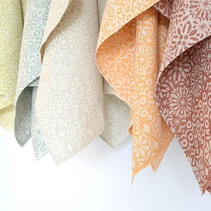 Jacquard Gästehandtuch Blumenreigen